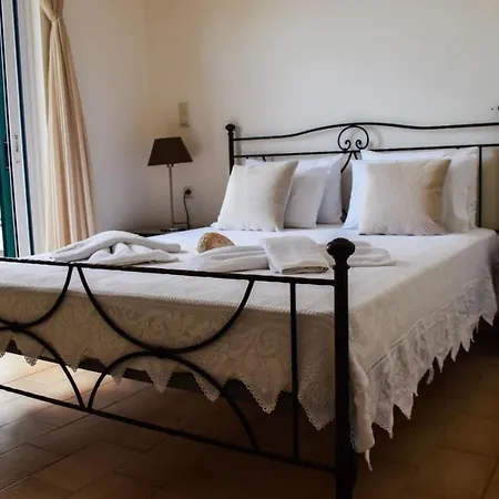 Marina Pansion Hotel